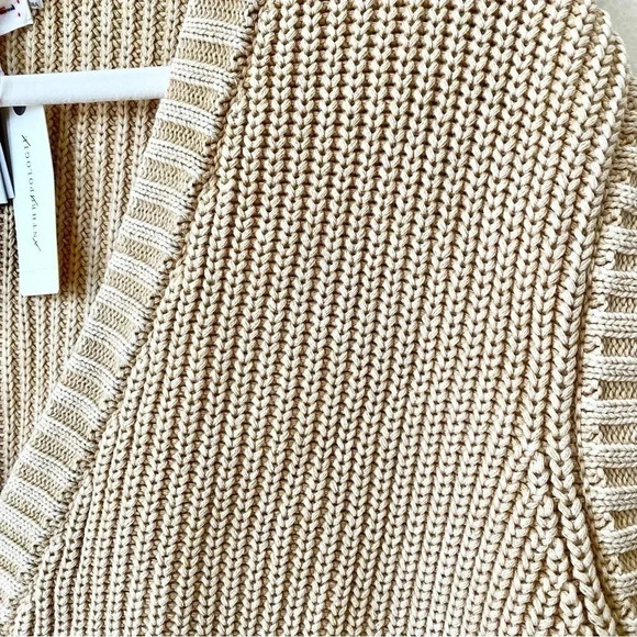 NWT Anthropologie DEMYLEE Dorothee Cotton Cozy Sweater Vest Knit Button Creme - Picture 9 of 9